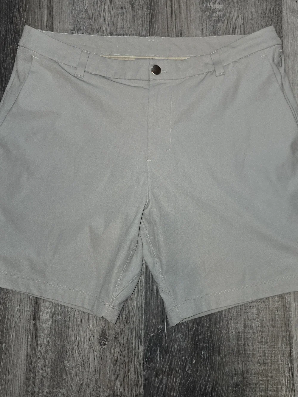 lululemon athletica Men's Light Gray Flat Front Performance Shorts